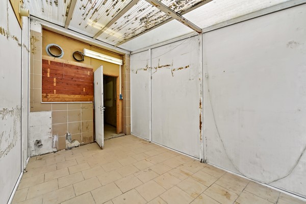 Medium property photo - Van Musschenbroekstraat 53, 2522 AJ Den Haag